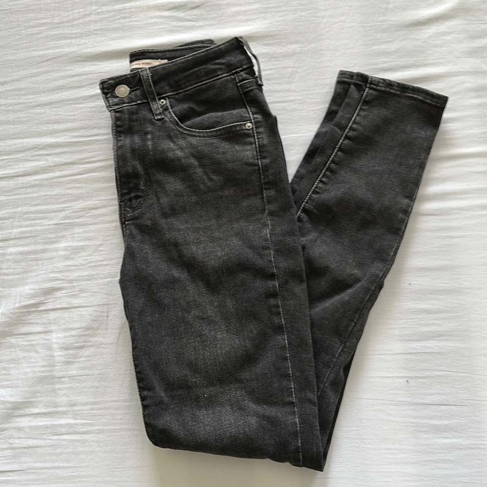 Levi’s 721 High Rise Skinny W25